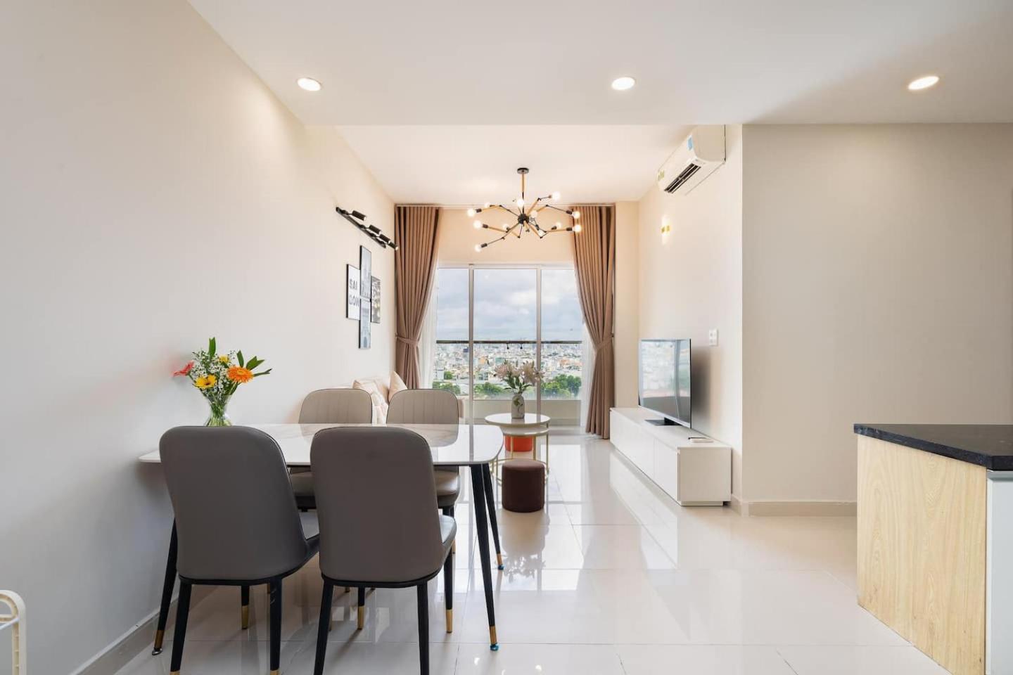 Charmington La Pointe - D10 TP. Hồ Chí Minh